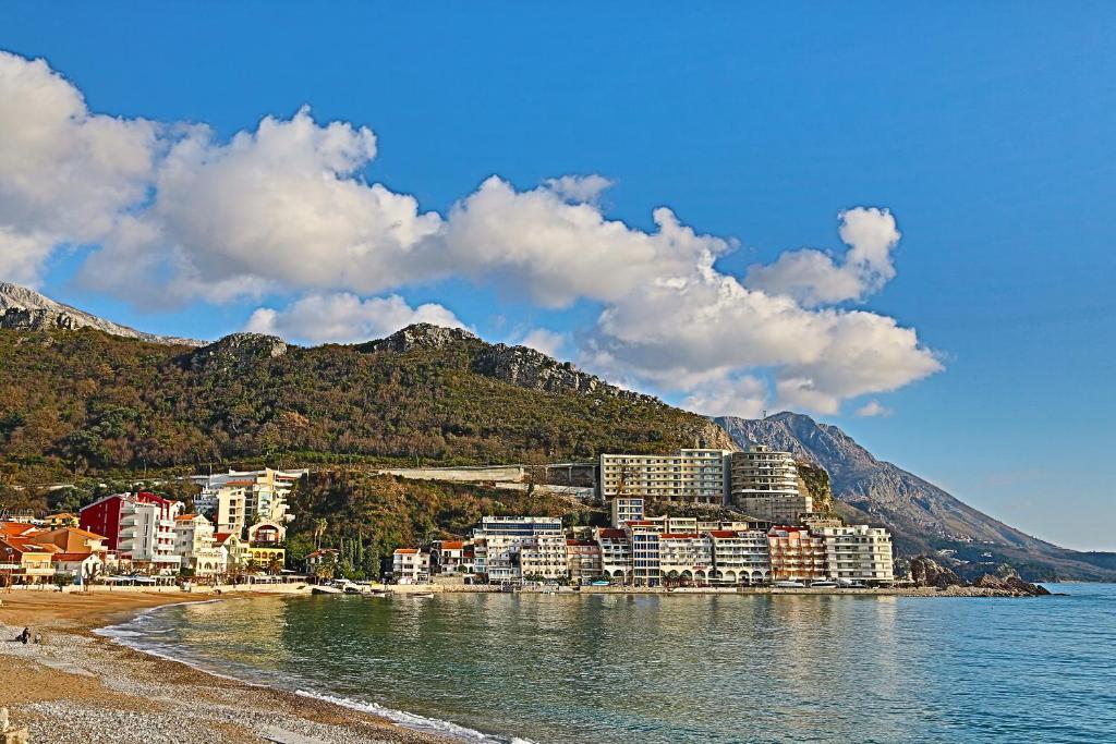 Apartments Paradiso Будва Екстер'єр фото